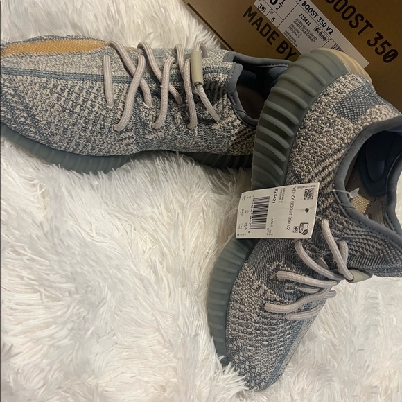 Limited Edition Yeezy Grey Yeezy, Israfil, New, Limited Edition